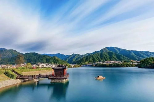 謝倫燦視角下的藝術(shù)產(chǎn)業(yè)運(yùn)營(yíng)戰(zhàn)略分析 聚焦市場(chǎng)信息、消費(fèi)需求與科技企業(yè)孵化器